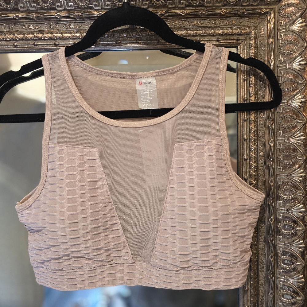 NWT.  L.A. Society Yoga Top/Sports Bra In Mocha.  Sz LG.